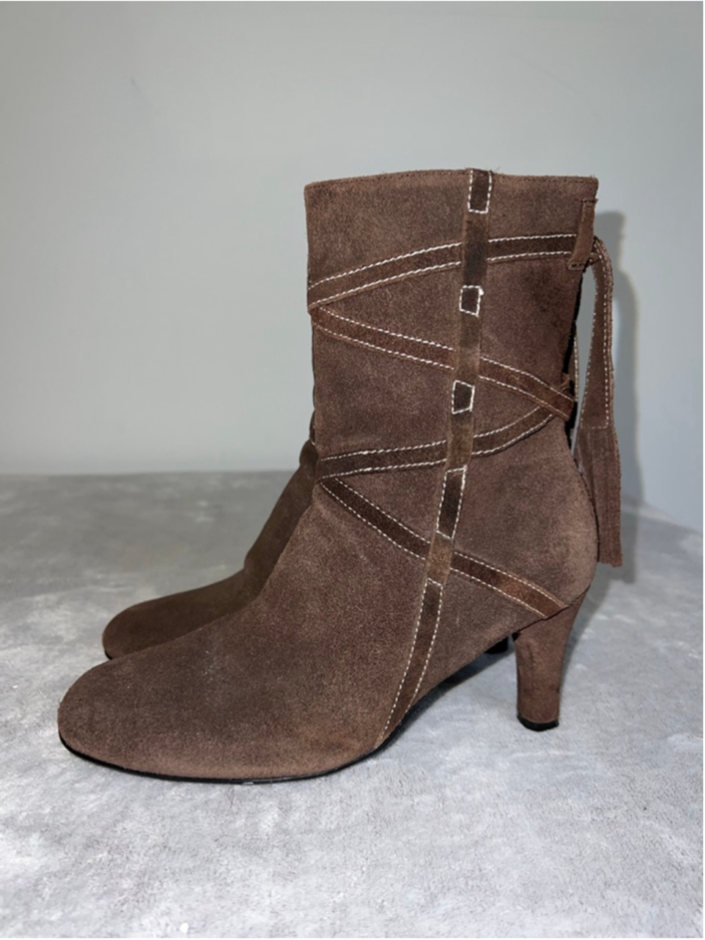 Women's Bisou Bisou Brown Suede Ankle Boots Size 7.5 - Picture 5 of 10